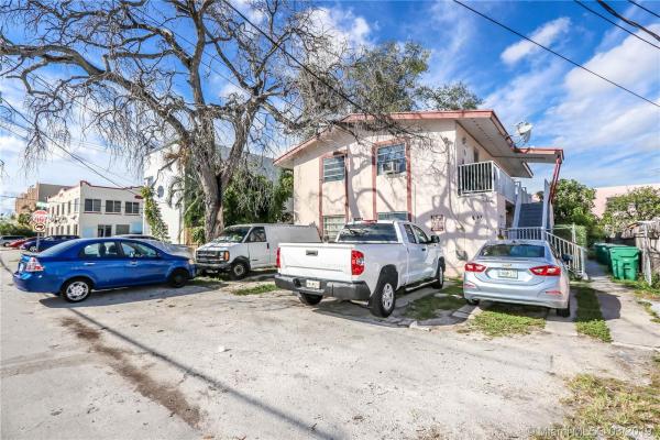 Idlewild Park, 1885 SW 4th St, Miami, Florida 33135, image 2