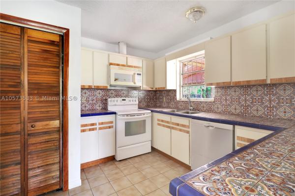 Lawrence Estates Land, 974 SW 10th St, Miami, Florida 33130, image 3