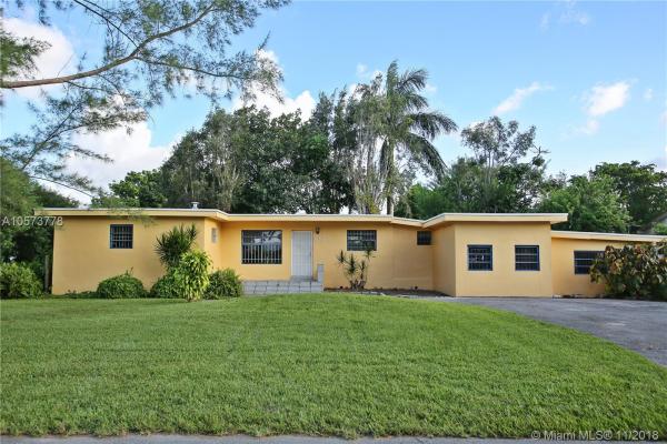 Biscayne Gardens, 300 NW 157th St, Golden Glades, Florida 33169, image 2