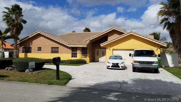 North Links Country Club Estates, 7185 N Augusta, Country Club, Florida 33015, image 2