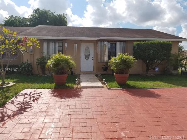 Westwind Lakes Townhouses, 7145 SW 152nd Ct #7145, Kendall West, Florida 33193, image 2