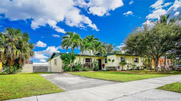 Palm Springs North Residential, 17501 NW 82nd Ct, Palm Springs North, Florida 33015, image 2