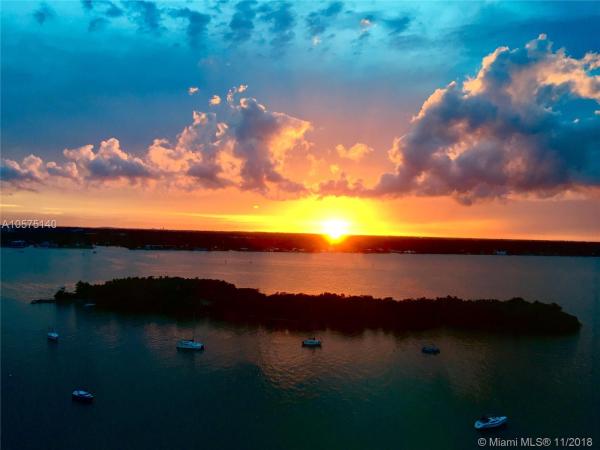 Space 01, 7934 West Dr #1405, North Bay Village, Florida 33141, image 2
