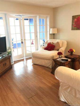 Poinciana Place Of Pine Island Ridge, 9480 Poinciana Pl #202, Davie, Florida 33324, image 2