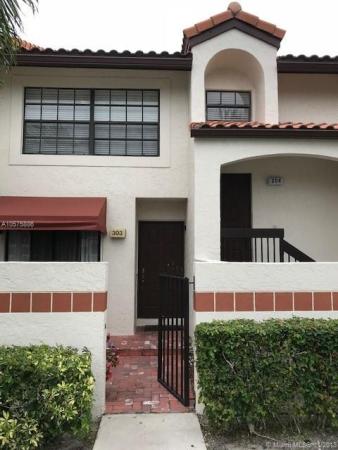 Lincoln Square, 303 Lincoln Ct, Deerfield Beach, Florida 33442, image 2