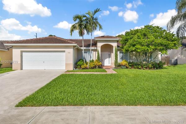 Munne Royal Homes, 19910 Cutler Ct, Cutler Bay, Florida 33189, image 2