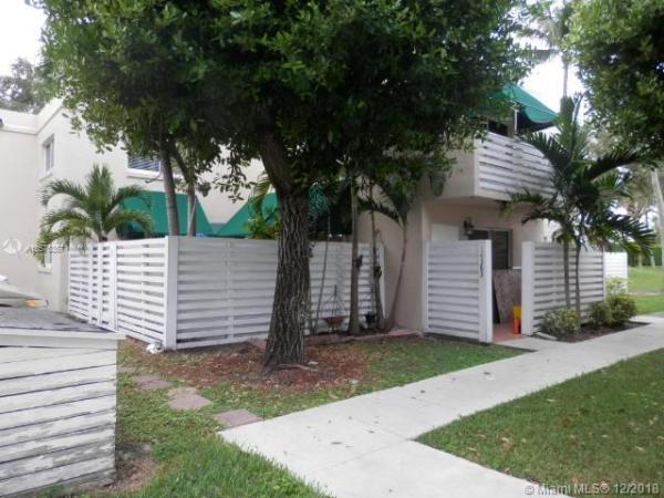 Arbor Courts, 14383 SW 96th Ln, The Hammocks, Florida 33186, image 2