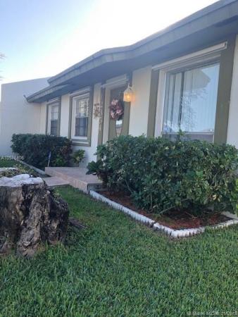 Devon Aire Villas, 12354 SW 110th S Canal St Rd, The Crossings, Florida 33186, image 2