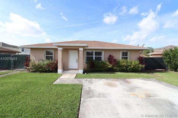 Salma Lake, 29306 SW 143rd Ct, Leisure City, Florida 33033, image 2