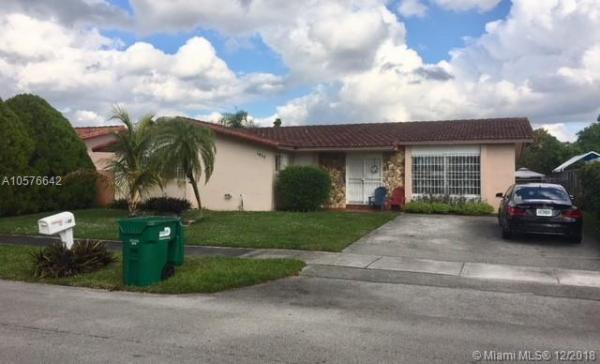 Tamiami Lakes, 1937 SW 131st Place Ct, Tamiami, Florida 33175, image 2