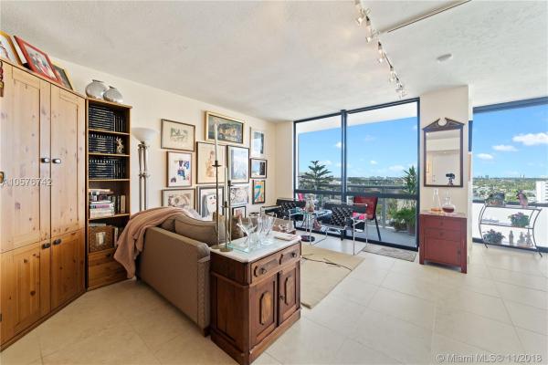 King Cole, 900 Bay Dr #1005, Miami Beach, Florida 33141, image 2