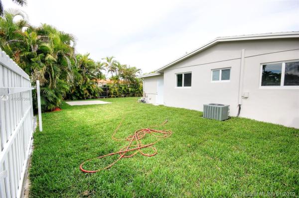 University Homes, 4720 SW 89th Pl, Olympia Heights, Florida 33165, image 2