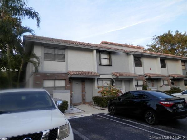 Oakwood On The Green, 9773 Riverside Dr #69-2, Coral Springs, Florida 33071, image 2