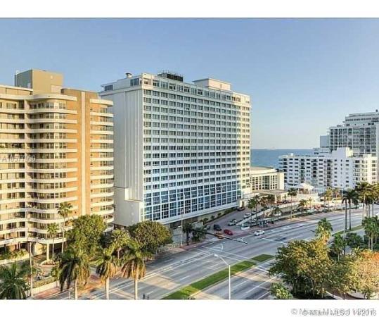 5600 Collins, 5600 Collins Ave #11W, Miami Beach, Florida 33140, image 2