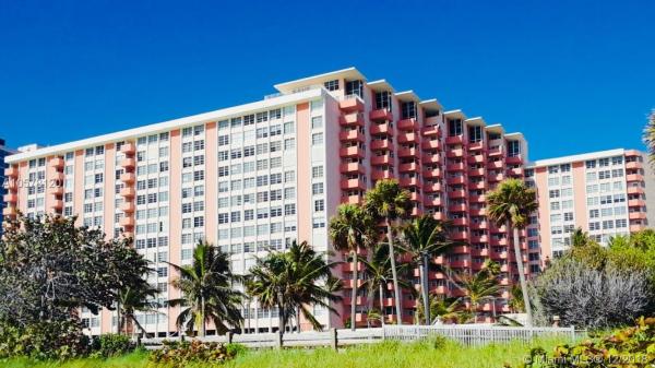 Triton Tower, 2899 Collins Ave #906, Miami Beach, Florida 33140, image 2