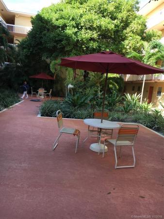 Village Of Kings Creek, 7800 Camino Real #H-305, Glenvar Heights, Florida 33143, image 2