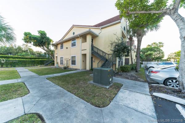 Coral Club Garden Villas, 15070 SW 103rd Ln #2201, The Hammocks, Florida 33196, image 2