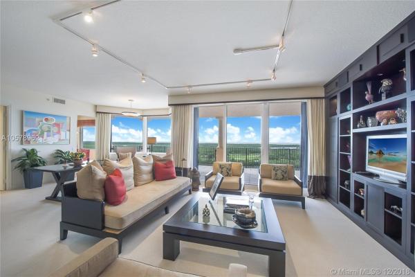 Verona At Deering Bay, 13627 Deering Bay Dr #902, Coral Gables, Florida 33158, image 2
