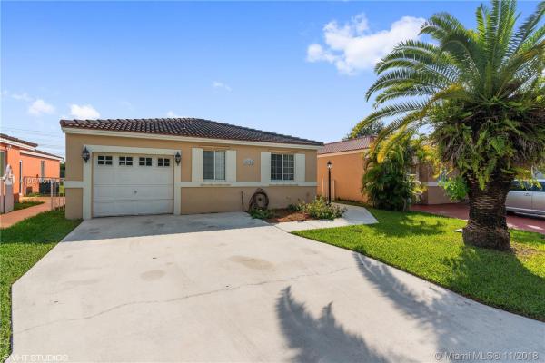 Weitzer Serena Lakes West, 16981 SW 139th Pl, Richmond West, Florida 33177, image 2