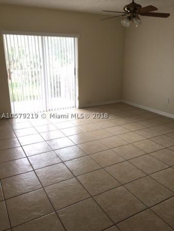 Laguna Club East, 300 NW 107th Ave #212, Fountainebleau, Florida 33172, image 1