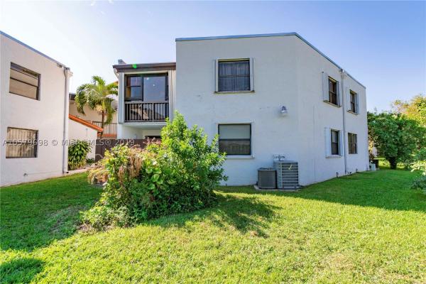 Bleau Fontaine, 9423 Fontainebleau Blvd #208, Fountainebleau, Florida 33172, image 3