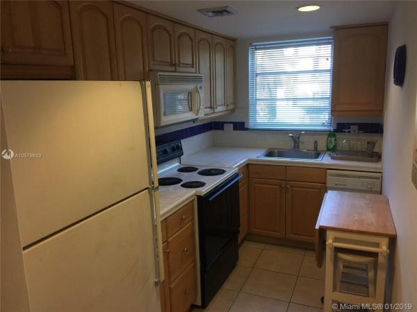 910 Jefferson Towers, 910 Jefferson Ave #2D, Miami Beach, Florida 33139, image 2