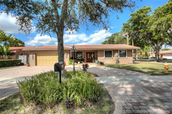 Eagle Nest, 6301 Simmons St, Miami Lakes, Florida 33014, image 2