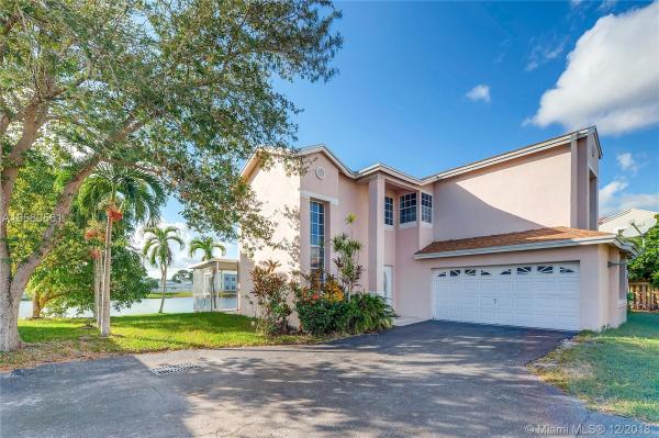 Sugar Bay, 10609 Lago Welleby Dr, Sunrise, Florida 33351, image 2