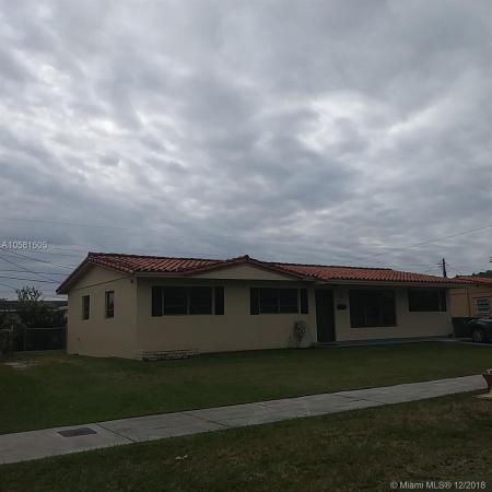 Heftler Homes, 10412 SW 50th St, Westwood Lakes, Florida 33165, image 2