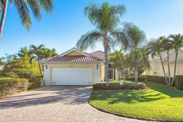 Magnolia Bay, 4922 Grassleaf Dr, Palm Beach Gardens, Florida 33418, image 2