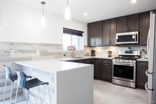 Bonita Lakes, 12303 SW 140th St, Three Lakes, Florida 33186, image 2