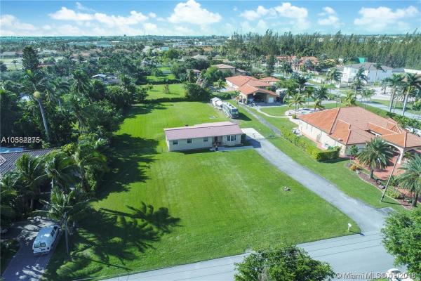 Hialeah Gardens No HOA, 13500 NW 102nd Ave, Hialeah Gardens, Florida 33018, image 2