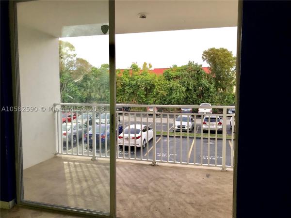 Coral Gate East, 6930 Miami Gardens Dr #1-208, Country Club, Florida 33015, image 3
