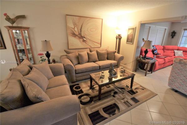 Fernley 3 At Cresthaven Townhomes, 5730 E Fernley Dr #58, West Palm Beach, Florida 33415, image 2