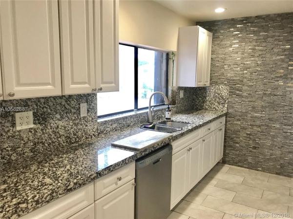 Heritage Homes, 7061 Park St, Hollywood, Florida 33024, image 2