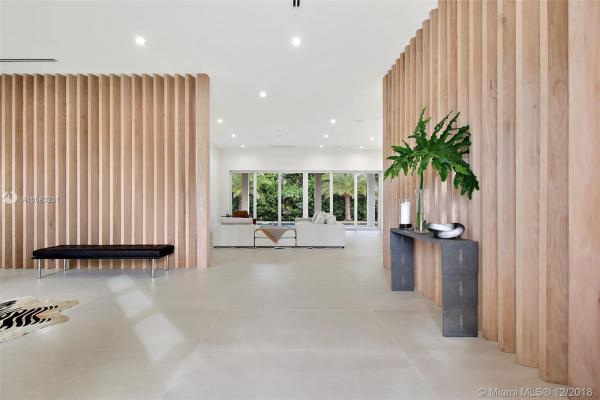 Riviera, 6511 Maynada St, Coral Gables, Florida 33146, image 2