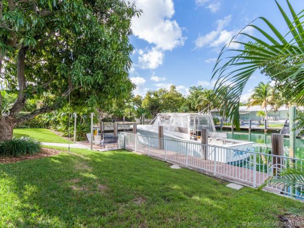 Keystone Island, 12990 Keystone Ter, North Miami, Florida 33181, image 2