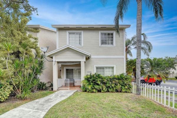 Villas Of Deerwood, 12247 SW 148th Ter #148, Three Lakes, Florida 33186, image 2