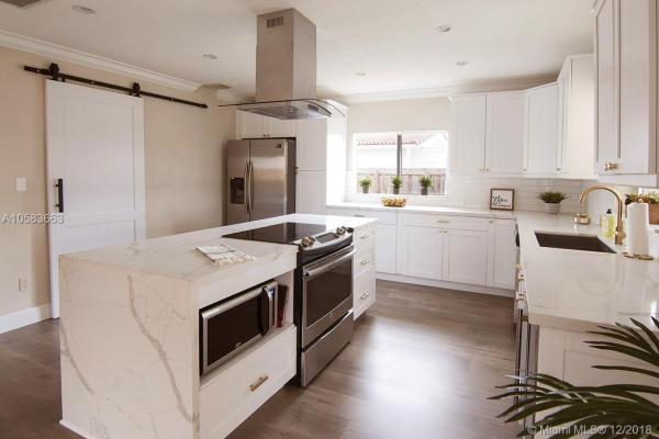 Coral Villas, 6438 SW 29th St, Coral Terrace, Florida 33155, image 2