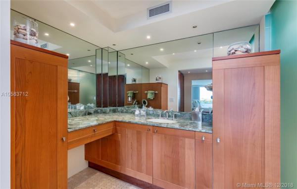 Commodore Club East, 177 Ocean Lane Dr #714, Key Biscayne, Florida 33149, image 2