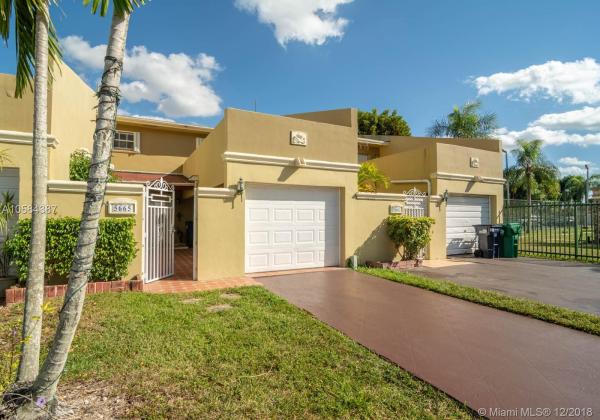 Il Lago Townhomes, 5665 SW 142nd Ave #5665, Kendale Lakes, Florida 33183, image 2