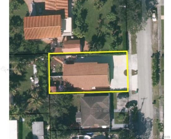 Sugar Tree Grove, 1100 SW 71st Ave, Coral Terrace, Florida 33144, image 2