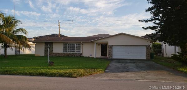 North Dade Country Club Village, 870 NW 207 St #, Miami Gardens, Florida 33169, image 2