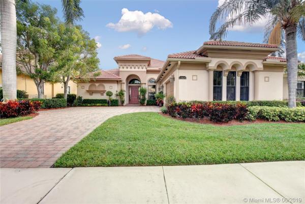Casa Bella, 15604 Glencrest Ave, Delray Beach, Florida 33446, image 2