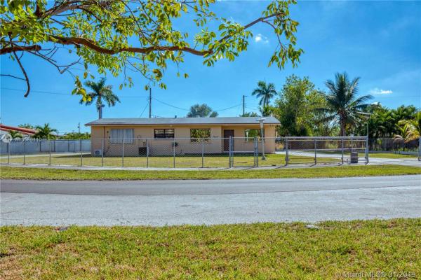 Palmetto Country Club Estates, 9610 SW 163rd St, Palmetto Estates, Florida 33157, image 2