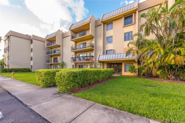 Nob Hill West, 10431 N Kendall Dr #D304, Kendall, Florida 33176, image 2