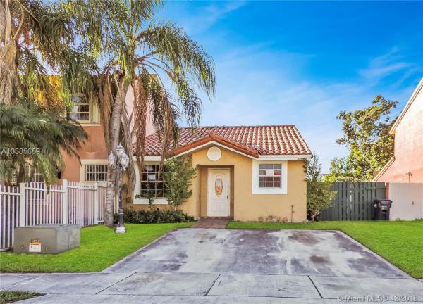 Oak Ridge Villas, 11962 SW 208th Ter, South Miami Heights, Florida 33177, image 2