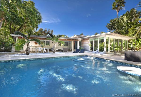 Holiday Colony, 325 Gulf Rd, Key Biscayne, Florida 33149, image 2