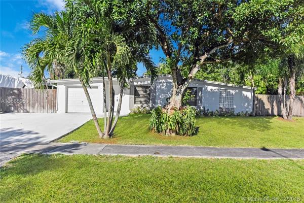 Palm Springs North Residential, 8235 NW 180th St, Palm Springs North, Florida 33015, image 2