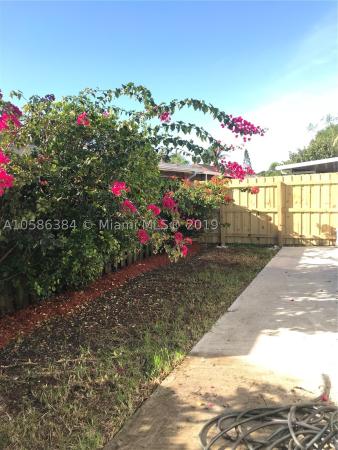 Villas Of Deerwood, 12680 SW 145th St, Three Lakes, Florida 33186, image 2